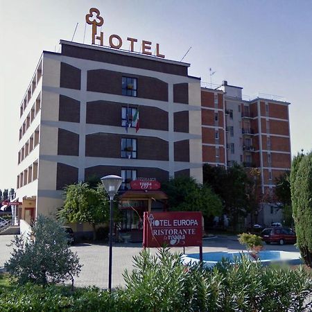 Hotel Europa Milano Rosate Exterior foto